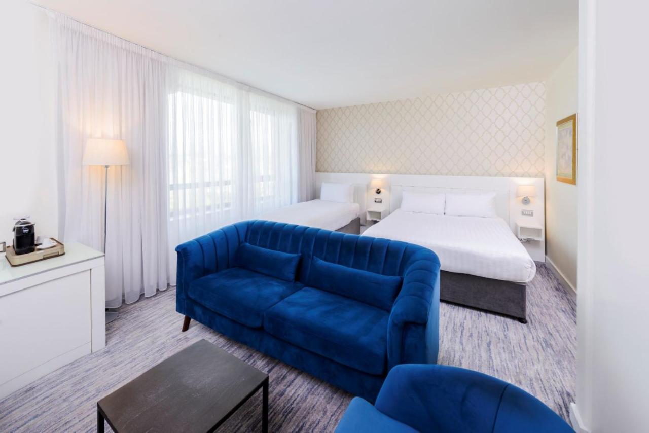 The Ellison Hotel Castlebar Eksteriør billede